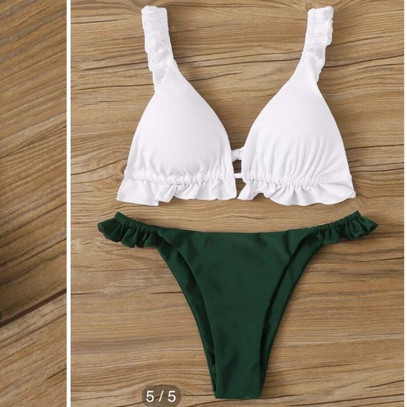 Frill Top & Ruffle Green Bikini Set SHEIN - Picture 2 of 5